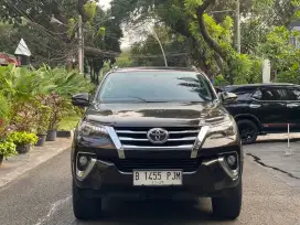 Toyota fortuner SRZ 2.7 AT 2017