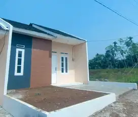 Rumah Idaman Asri dan Sejuk Dekat SMPIT Al-Husna Parungkuda
