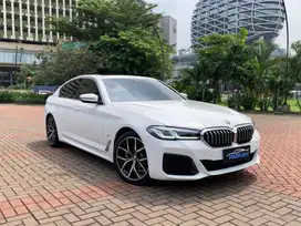 Pajak=JUL-2026 Bunga=4,7% Genap BMW 520i M Sport New Profile G30 2021