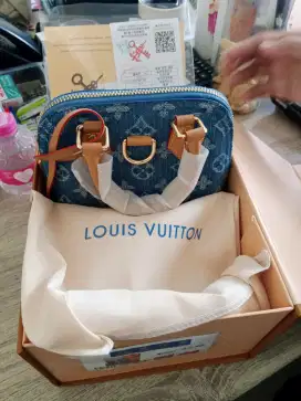 Tas Louis Vuitton