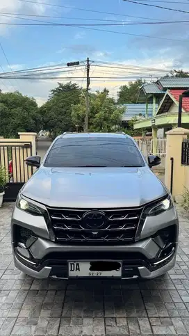 Toyota Fortuner VRZ 2022 SUV Silver metalic