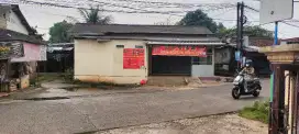 Ruko pinggir jalan
