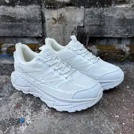 Sepatu Sneaker Outdoor Running Declan Studio Marvic