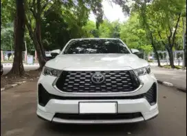 Toyota Innova Zenix 2.0 V hybrid modelista at 2023 km. 11rb