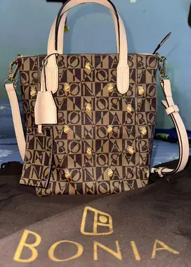 Tas bonia second