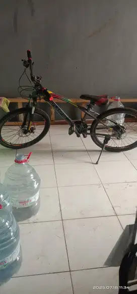 Jual sepeda 24 inci baru beli 2 bulan lalu.kondisi oke