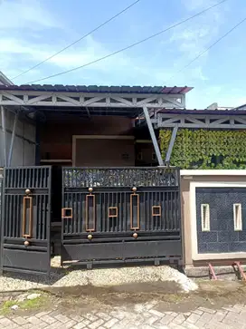 Disewakan Rumah Lokasi Strategis di Barombong, Makassar