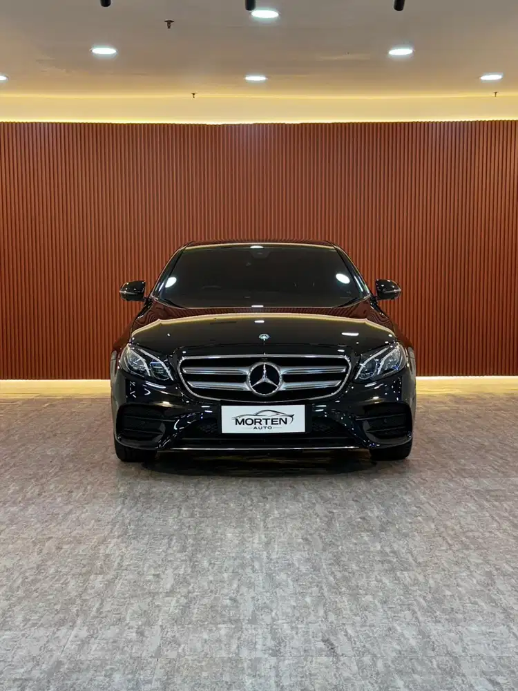 Mercedes-Benz E300 2017 Bensin