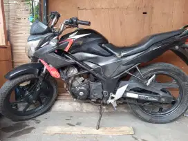 Dijual Honda CB150R 2014