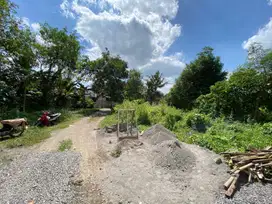 Tanah Kavling Dijual Luas 103 - 106m2 Lokasi dekat Pasar Ngino Seyegan