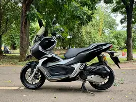 Honda ADV 150 CBS ISS Keyless MULUSSS Pajak Hidup Panjang