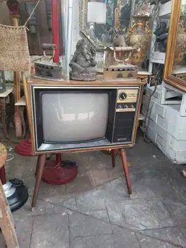 TV Sharp jadul kaki jengki mesin original