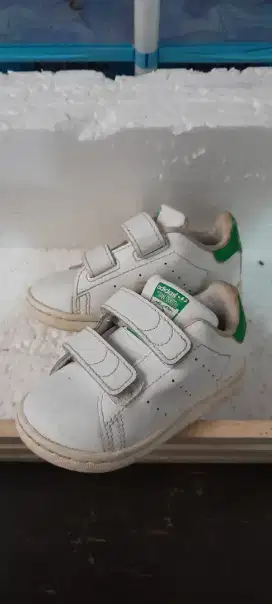 Sepatu Anak ADIDAS STAN SMITH