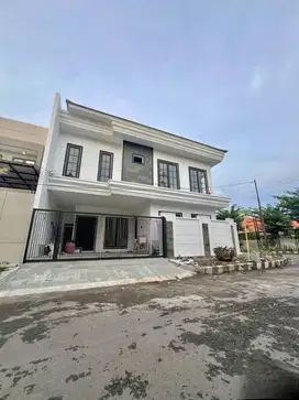 Rumah Baru American Style di Jemursari Selatan Surabaya