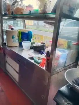 Lemari serbaguna