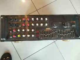 Power mixer/amplifier