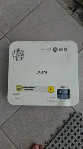 Proyektor lcd masih oke