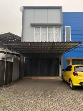 Wilson Ruko lokasi strategis di jalan boulevard metland puri