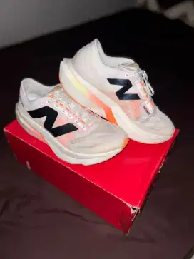 Sepatu New Balance SC Elite Men US 9 (42,5/27)