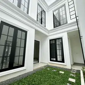Dijual Hunian Mewah dengan Ruang Kerja Eksklusif Di Bintaro Sektor 5