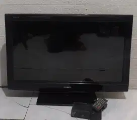 Lcd Sharp 32 in normal mulus+stb digital jual cepat aja silahkan