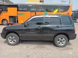 Suzuki Escudo 2004 Bensin