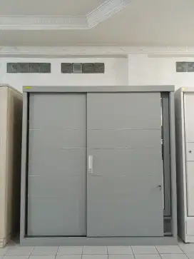 Lemari Pakaian 2 pintu
