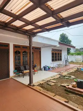 Rumah Hoek Lokasi Strategis Di Pulomas Barat S8898