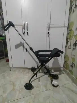 Stroller anak kondisi baru