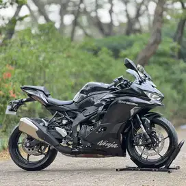 KAWASAKI ZX25R NON ABS BLACK 2024 KM 500 PERAK PAJAK HIDUP NO MINUS