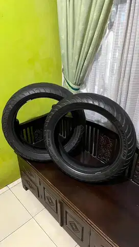 BAN BEKAS CBR 250RR DEPAN DAN BELAKANG