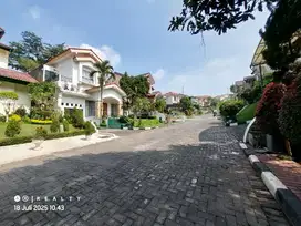 HUNIAN EKSKLUSIF di Kawasan Elit Alamanda Tubagus Ismail Dago Bandung
