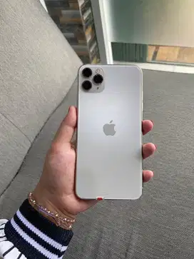 iPhone 11 pro max 256gb ex ibox