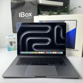 MacBook Air M2 15 inch iBox 8gb 256gb Mulus Like New