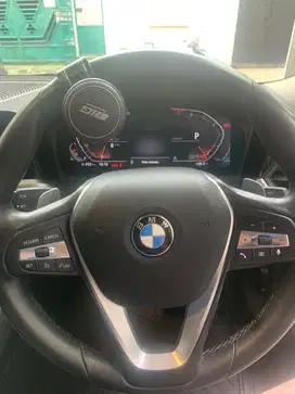 BMW 320i 2022 Bensin