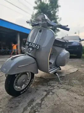 Vespa sprint veloce 1976
