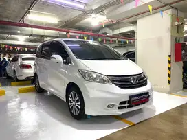 2013 HONDA FREED E/PSD