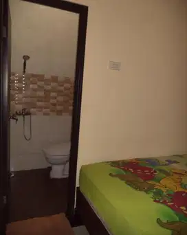 Dijual Rumah Kostan 8 Kamar Furnish di Sektor 8B By Rumah Chinida