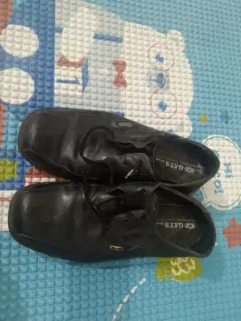 Sepatu Pantofel Size 42 Gats and Barnett