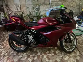 JUAL SUZUKI GSX-R 150 2017 WARNA MERAH KONDISI BAIK, KM RENDAH