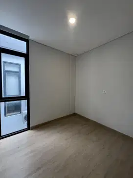 Dijual Rumah di Greenwich Park Cluster Aether - BSD City
