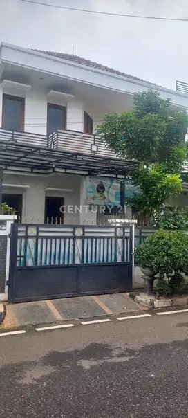 Rumah Strategis Di Komplek Billymoon Pondok Kelapa Jak Tim S7164