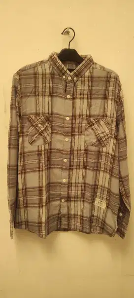 Kemeja Flanel Bloop