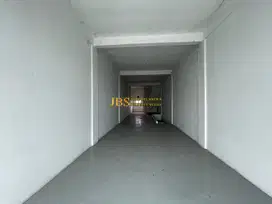 Dijual/Disewakan Ruko 3,5 Tingkat di Jalan Darussalam - Medan