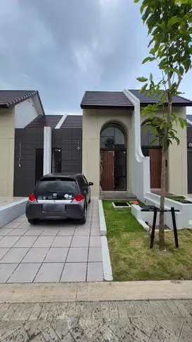 Rumah Dijual di Perum Citraland Kedamean Gresik Siap Huni