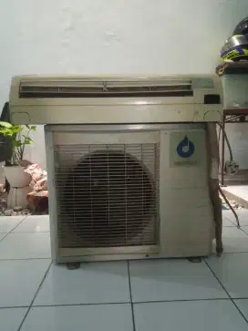 Jual AC DENPOO 3/4 PK bekas