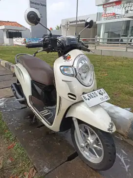 Honda scoopy donut 2018 harga net