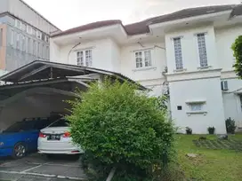 Dijual rumah hook Kuldesak Kota wisata cibubur