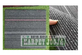 Karpet tile abu-abu tua garis