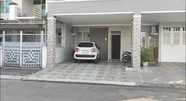 Di jual cepat rumah mewah dan elegan di Moderland Tangerang kota